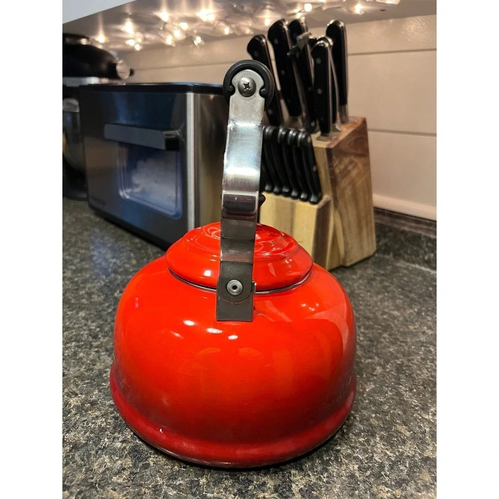 Le Creuset Red Enamel Tea Kettle 1.6L